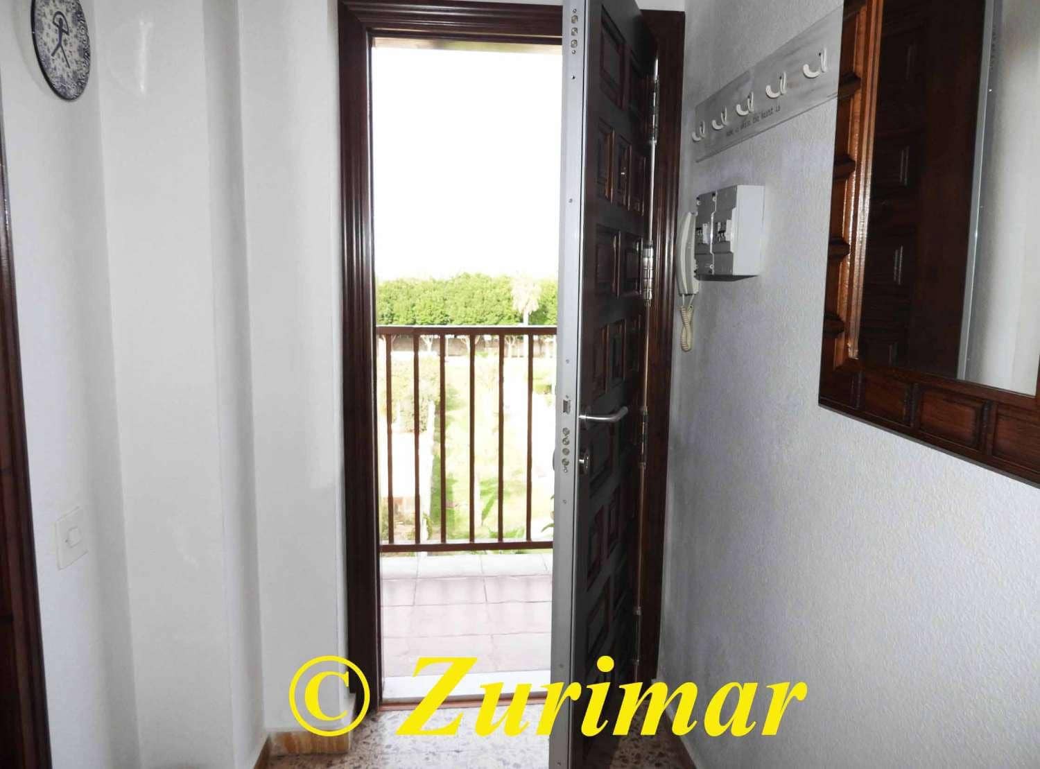 1 soverom Leilighet til salgs i Roquetas de Mar med svømmebasseng - € 120 000 (Ref: 9347184)