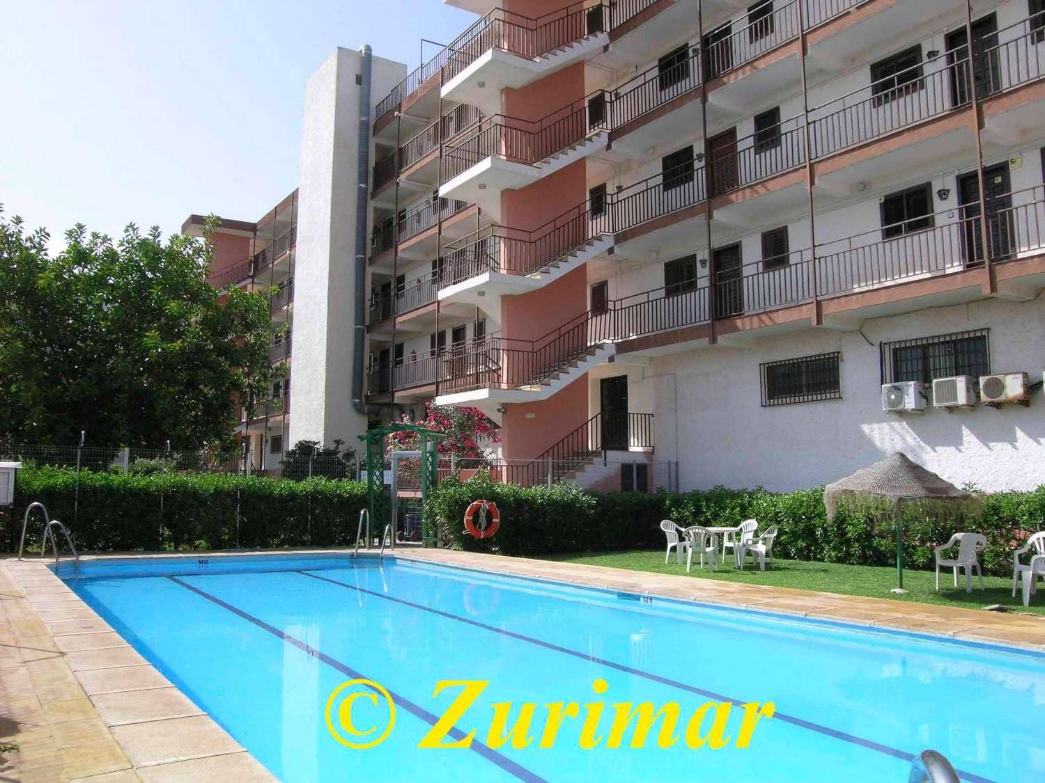 1 quarto Apartamento para venda em Roquetas de Mar com piscina - 120 000 € (Ref: 9347184)