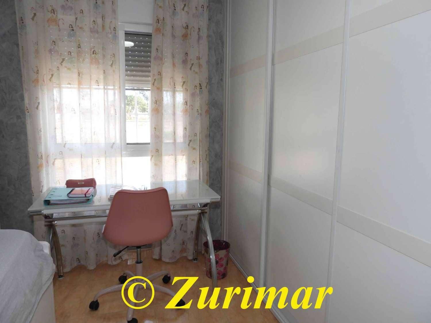 3 chambre Appartement à vendre à Roquetas de Mar - 145 000 € (Ref: 9347185)