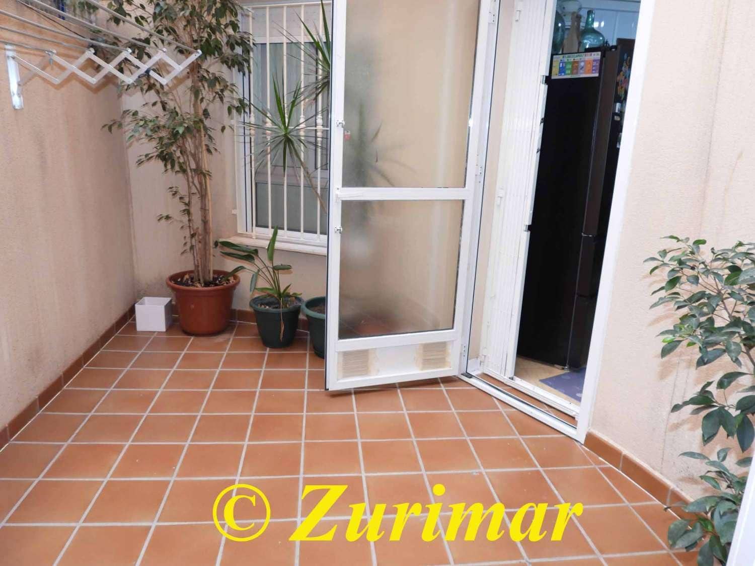 3 bedroom Apartment for sale in Roquetas de Mar - € 145,000 (Ref: 9347185)
