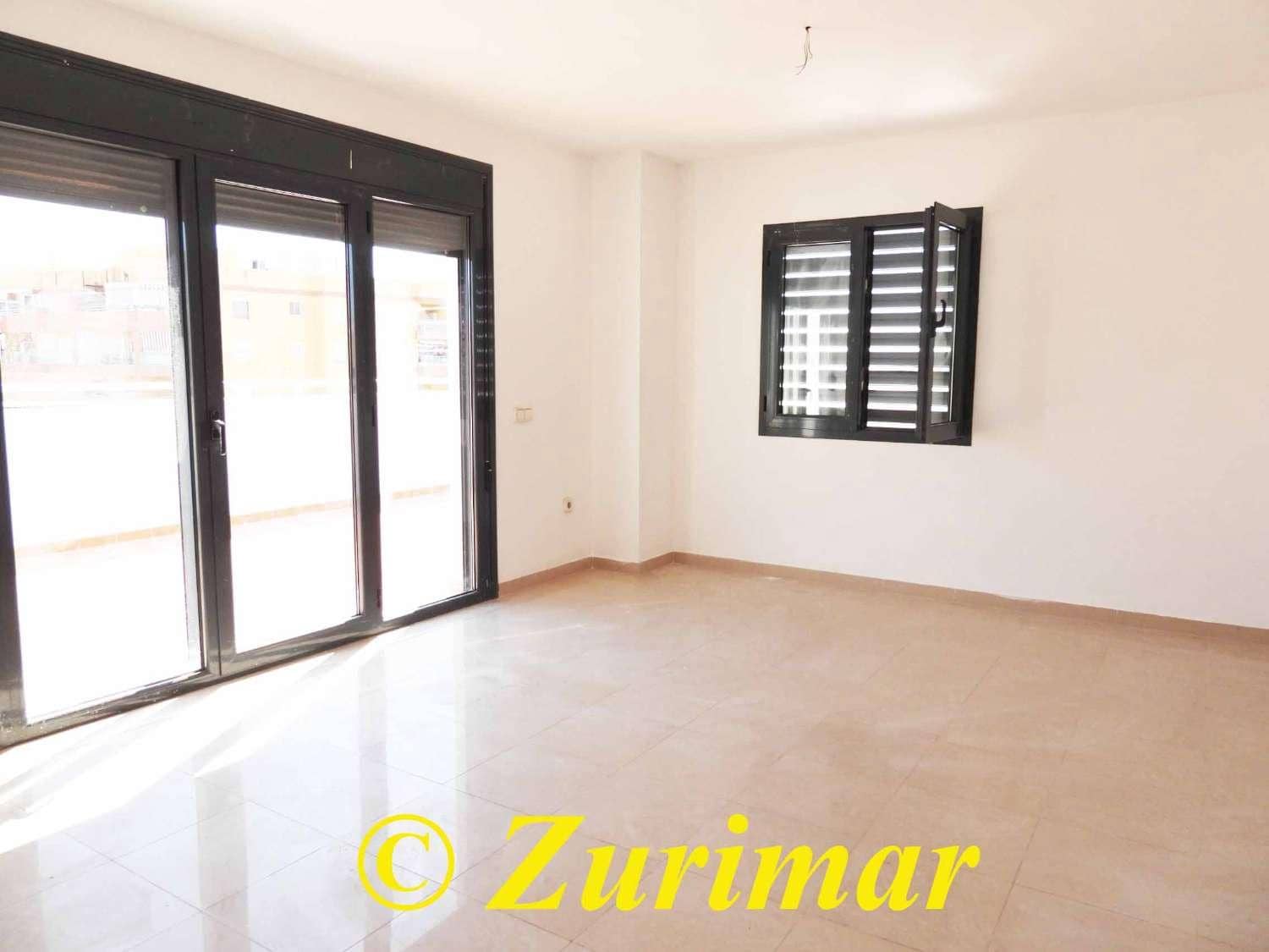 3 sypialnia Apartament na sprzedaż w Roquetas de Mar z basenem - 180 000 € (Ref: 9355780)