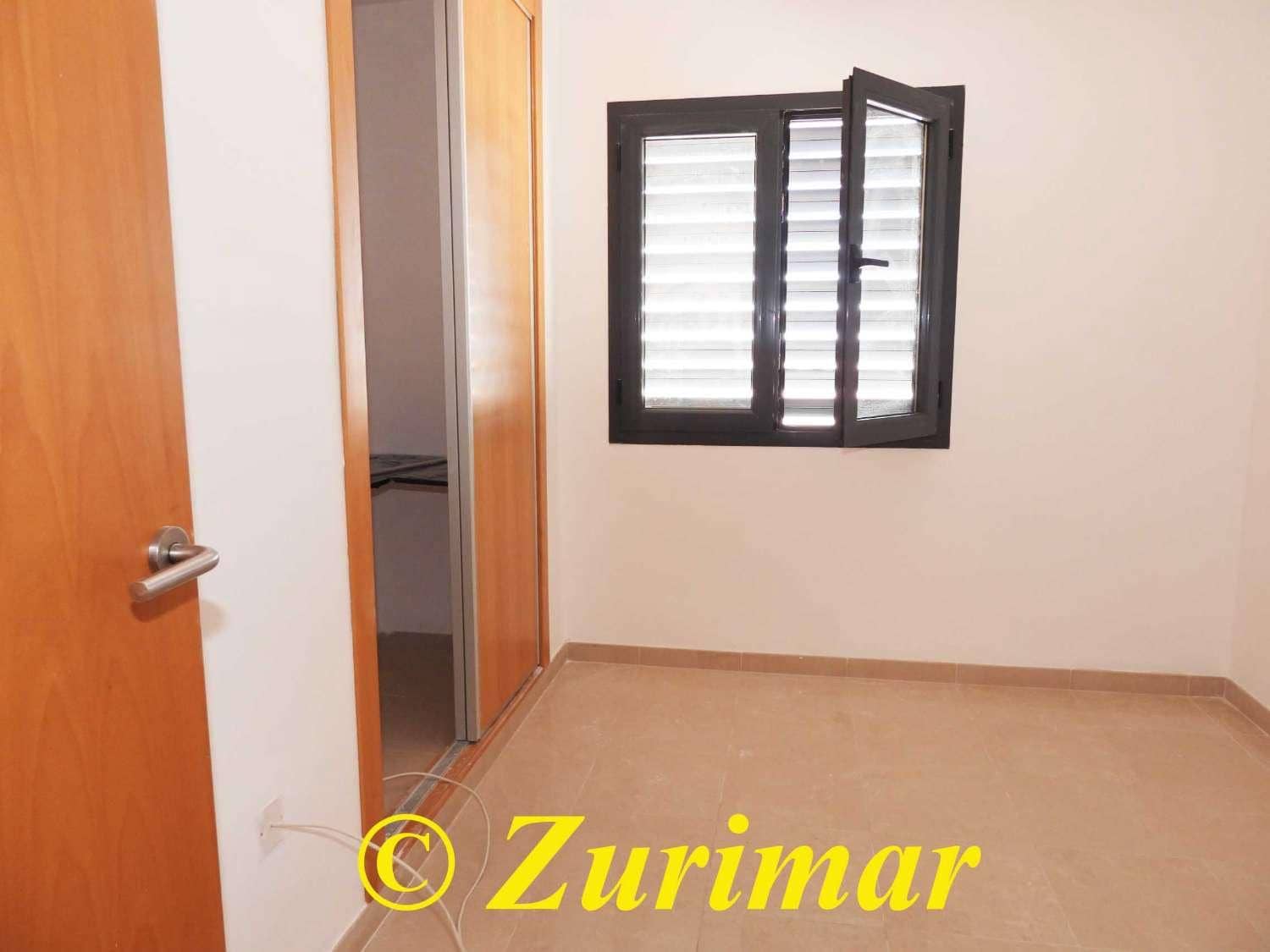 3 sypialnia Apartament na sprzedaż w Roquetas de Mar z basenem - 180 000 € (Ref: 9355780)