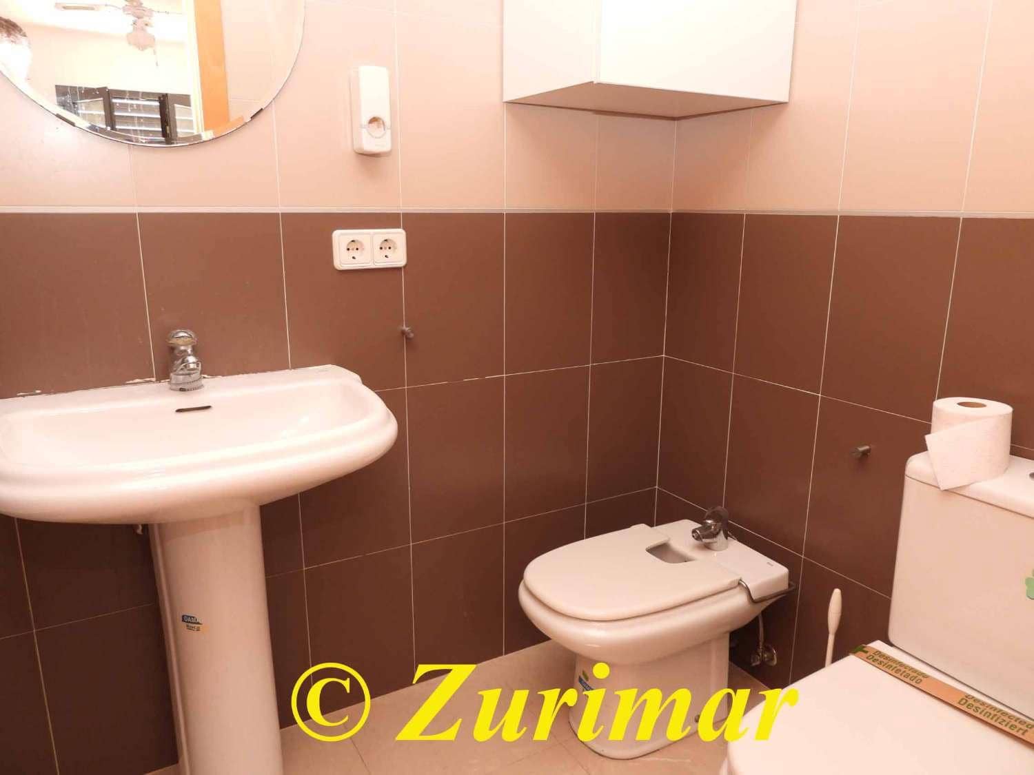 3 sypialnia Apartament na sprzedaż w Roquetas de Mar z basenem - 180 000 € (Ref: 9355780)