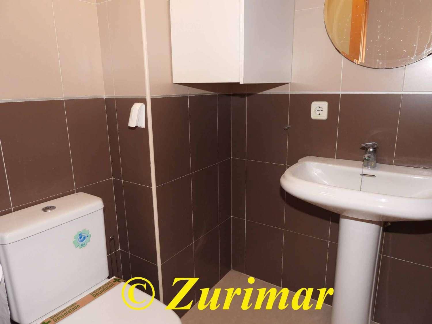 3 sypialnia Apartament na sprzedaż w Roquetas de Mar z basenem - 180 000 € (Ref: 9355780)