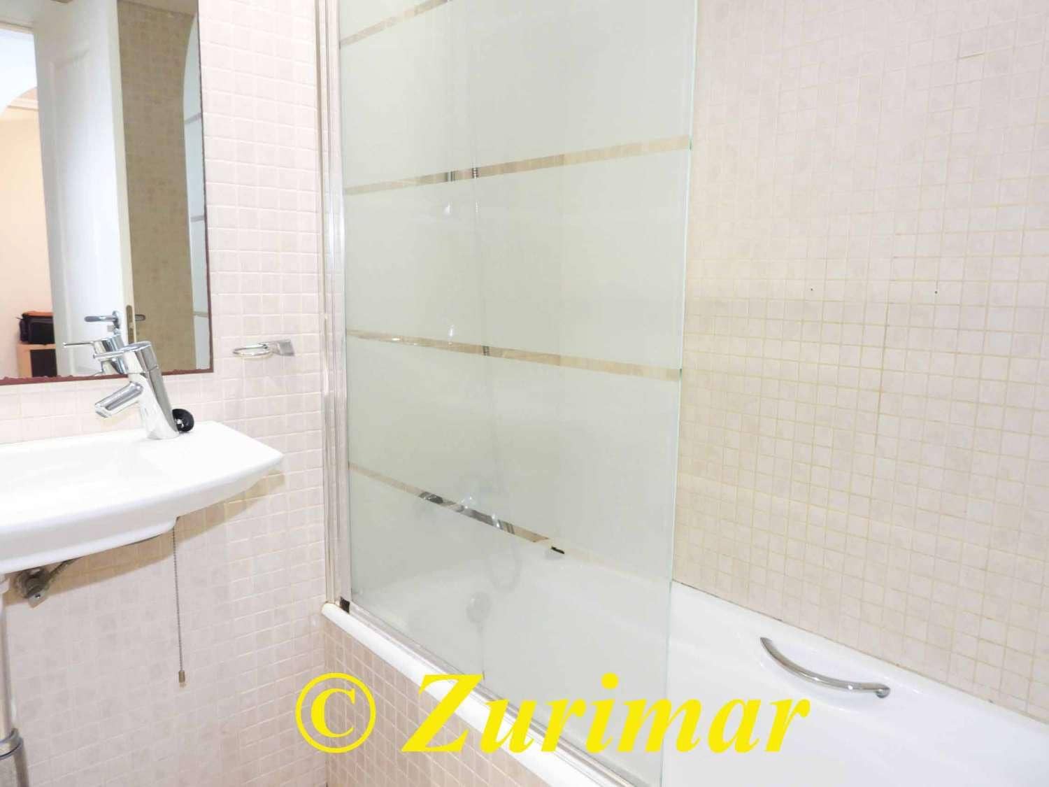 3 soveværelse Lejlighed til salg i Roquetas de Mar med swimmingpool garage - € 280.000 (Ref: 9372049)