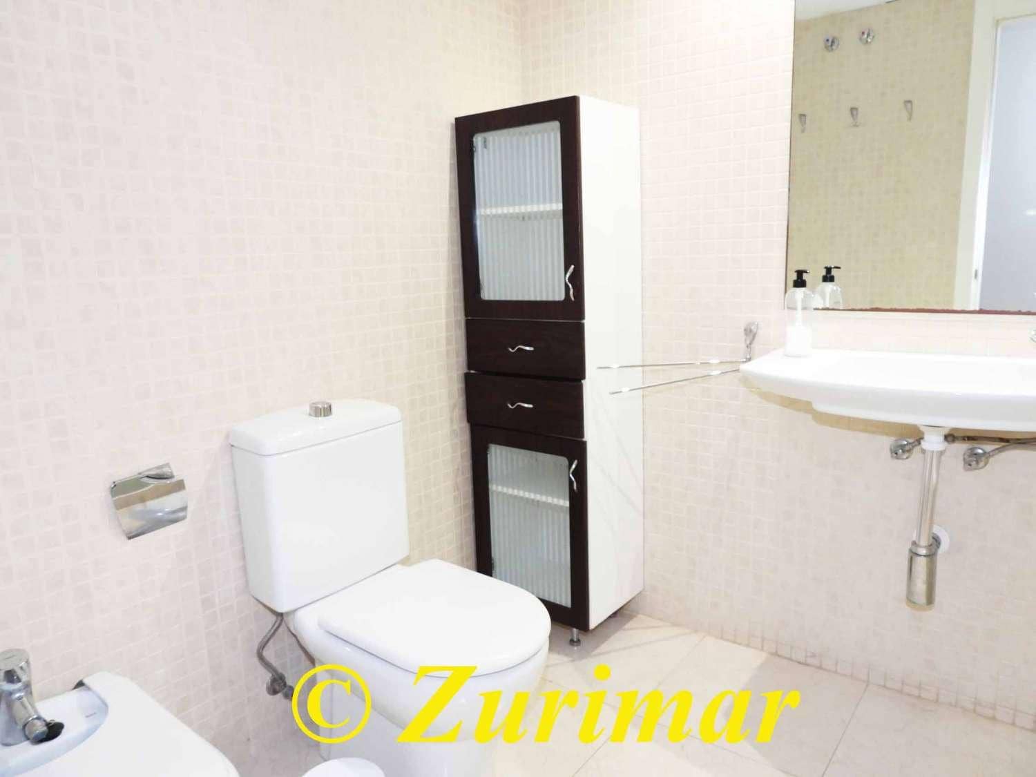 3 bedroom Apartment for sale in Roquetas de Mar with pool garage - € 280,000 (Ref: 9372049)