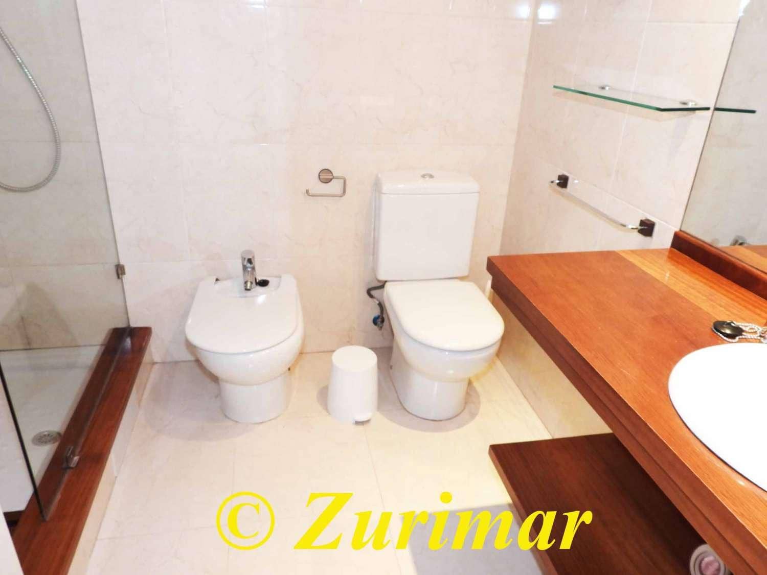 3 bedroom Apartment for sale in Roquetas de Mar with pool garage - € 280,000 (Ref: 9372049)