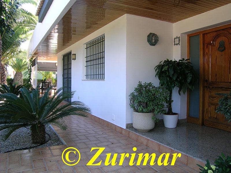 4 bedroom Villa for sale in Roquetas de Mar with pool garage - € 800,000 (Ref: 9386228)