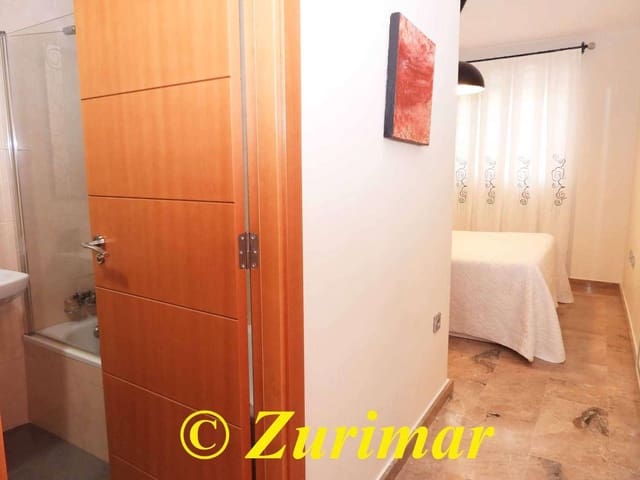 2 slaapkamer Appartement te koop in Roquetas de Mar met zwembad garage - € 225.000 (Ref: 9408046)