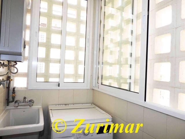 2 slaapkamer Appartement te koop in Roquetas de Mar met zwembad garage - € 225.000 (Ref: 9408046)