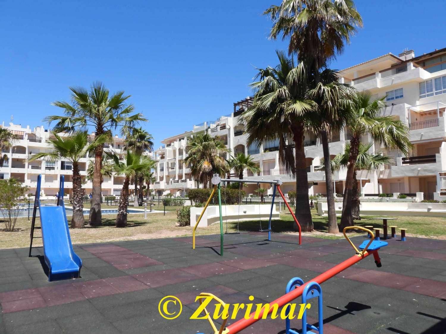 Apartamento de 2 habitaciones en Roquetas de Mar en venta con piscina garaje - 220.000 € (Ref: 9408046)