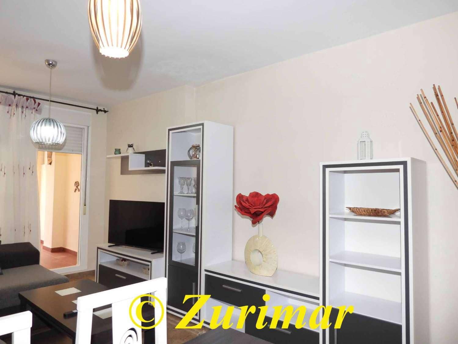 Apartamento de 2 habitaciones en Roquetas de Mar en venta con piscina garaje - 220.000 € (Ref: 9408046)