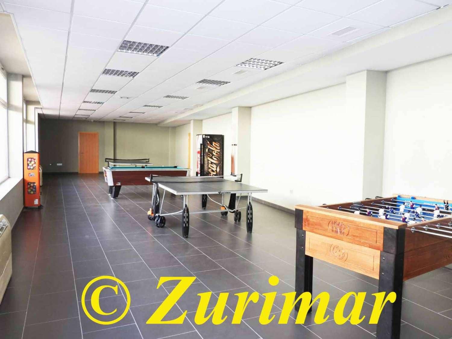 Apartamento de 2 habitaciones en Roquetas de Mar en venta con piscina garaje - 220.000 € (Ref: 9408046)