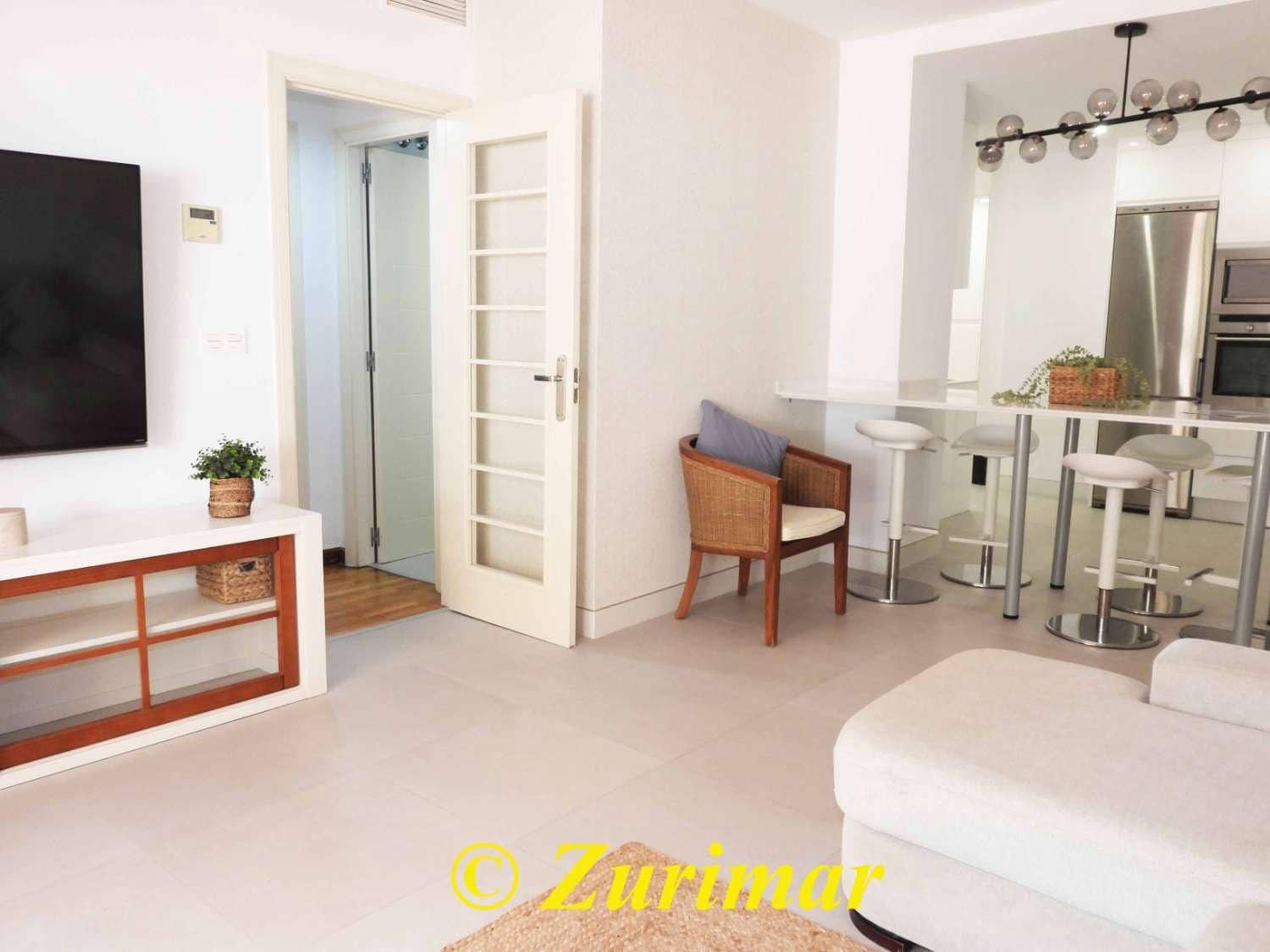 2 sypialnia Apartament na sprzedaż w Roquetas de Mar z basenem - 310 000 € (Ref: 9410894)