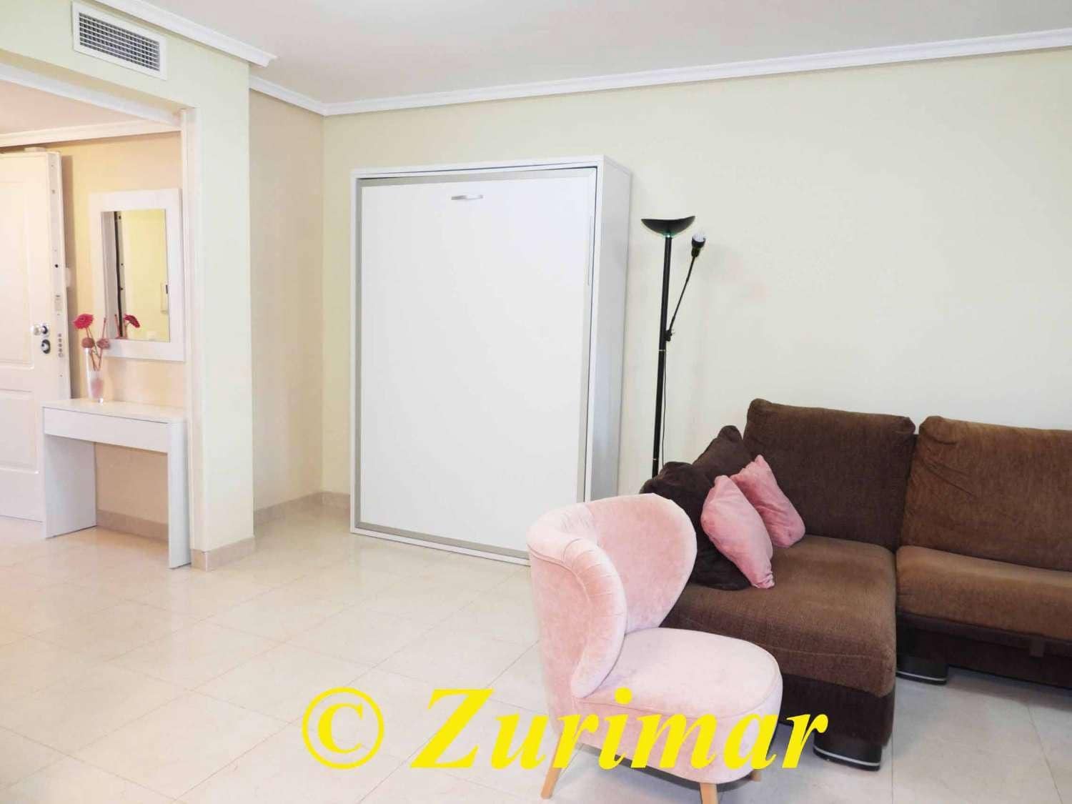 1 soveværelse Lejlighed til salg i Roquetas de Mar med swimmingpool garage - € 160.000 (Ref: 9427123)