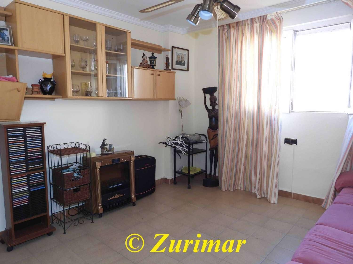 7 slaapkamer Appartement te koop in Roquetas de Mar met garage - € 295.000 (Ref: 9433331)