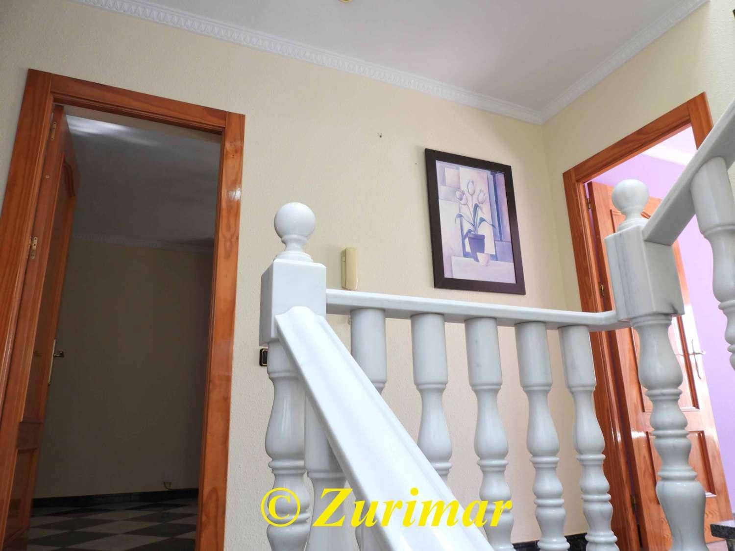 7 sypialnia Apartament na sprzedaż w Roquetas de Mar z garażem - 289 000 € (Ref: 9433331)