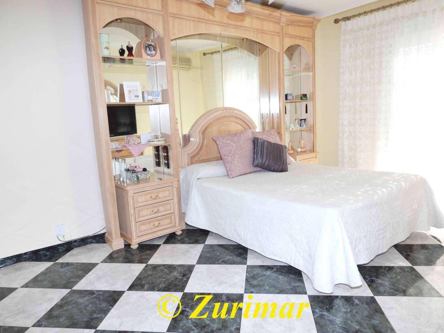 7 sypialnia Apartament na sprzedaż w Roquetas de Mar z garażem - 289 000 € (Ref: 9433331)