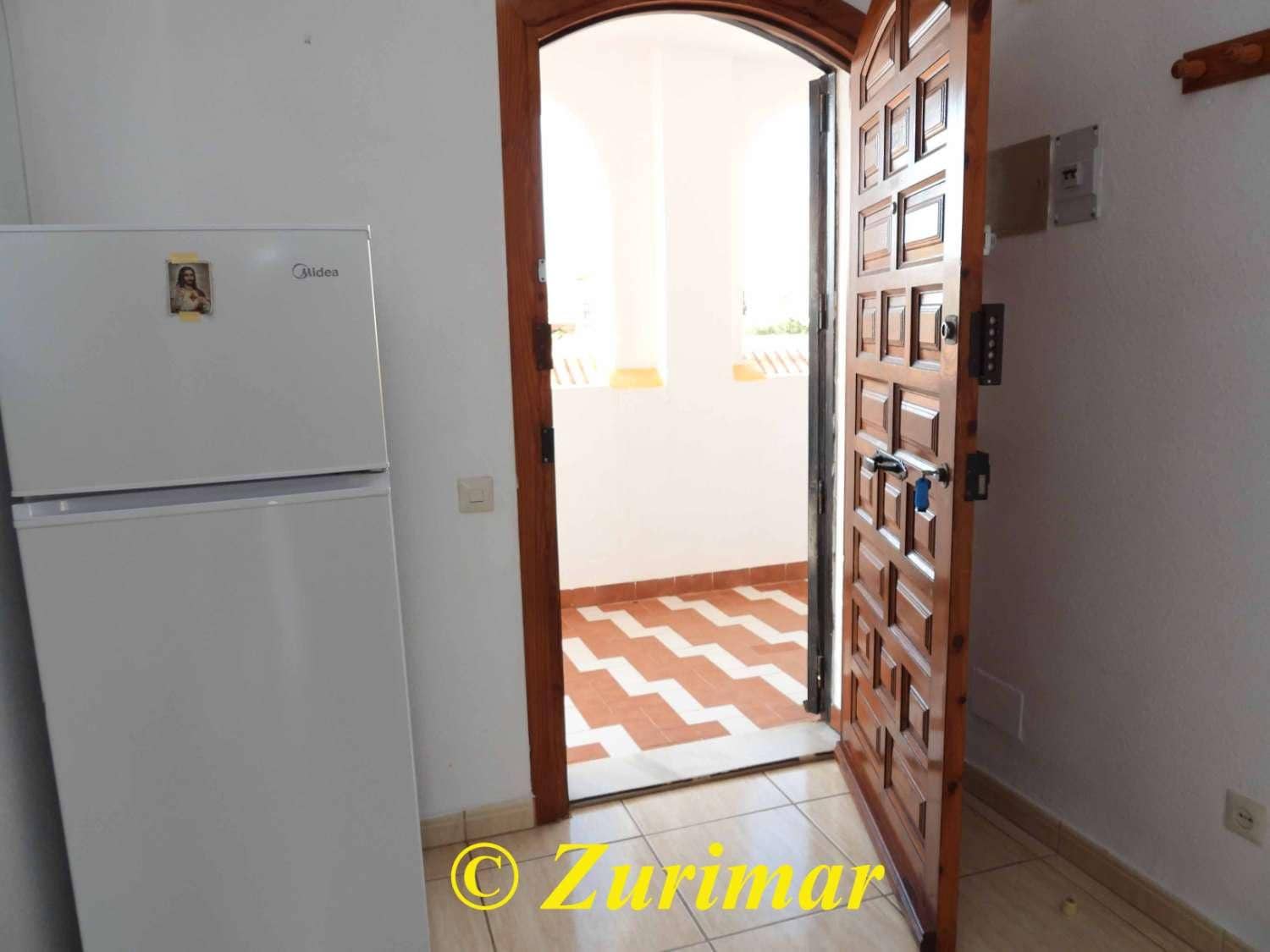 1 sovrum Lägenhet till salu i Roquetas de Mar med garage - 136 000 € (Ref: 9433332)