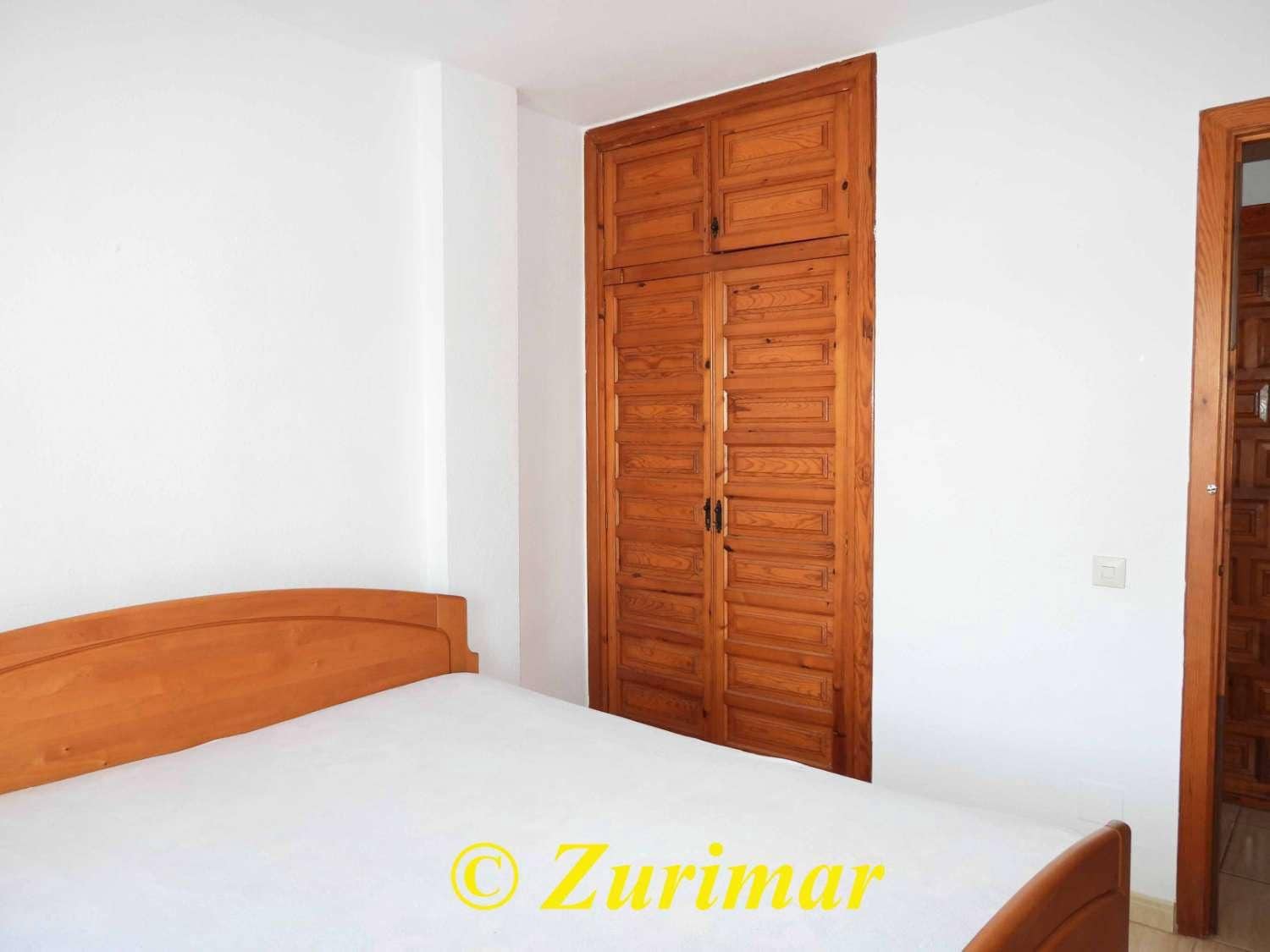 1 sovrum Lägenhet till salu i Roquetas de Mar med garage - 136 000 € (Ref: 9433332)