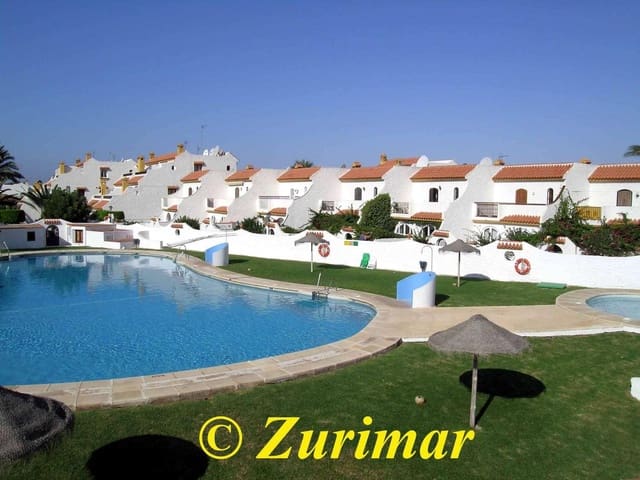 1 soverom Leilighet til salgs i Roquetas de Mar med garasje - € 136 000 (Ref: 9433332)