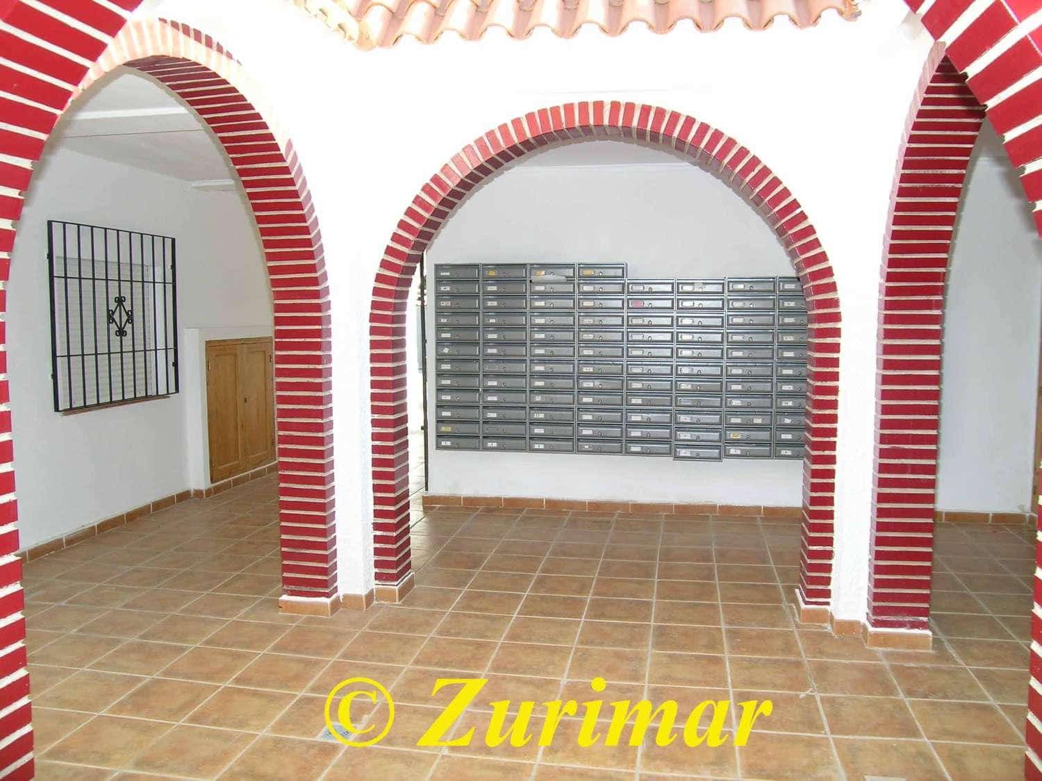 1 bedroom Apartment for sale in Roquetas de Mar with garage - € 136,000 (Ref: 9433332)