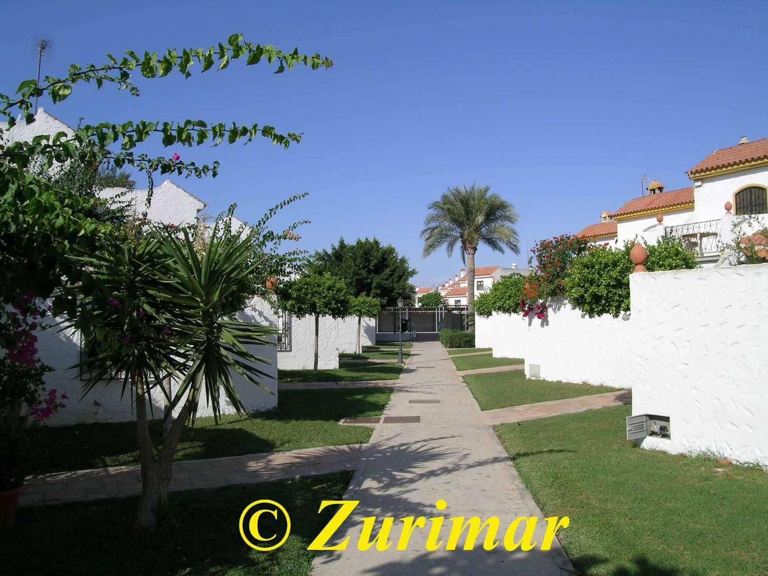 1 bedroom Apartment for sale in Roquetas de Mar with garage - € 136,000 (Ref: 9433332)