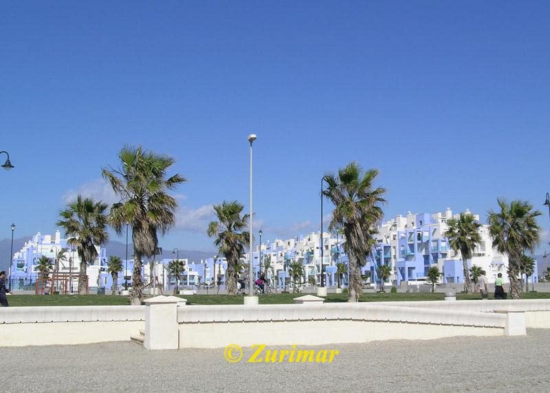 Apartamento de 1 habitación en Roquetas de Mar en venta con piscina - 190.000 € (Ref: 9462008)