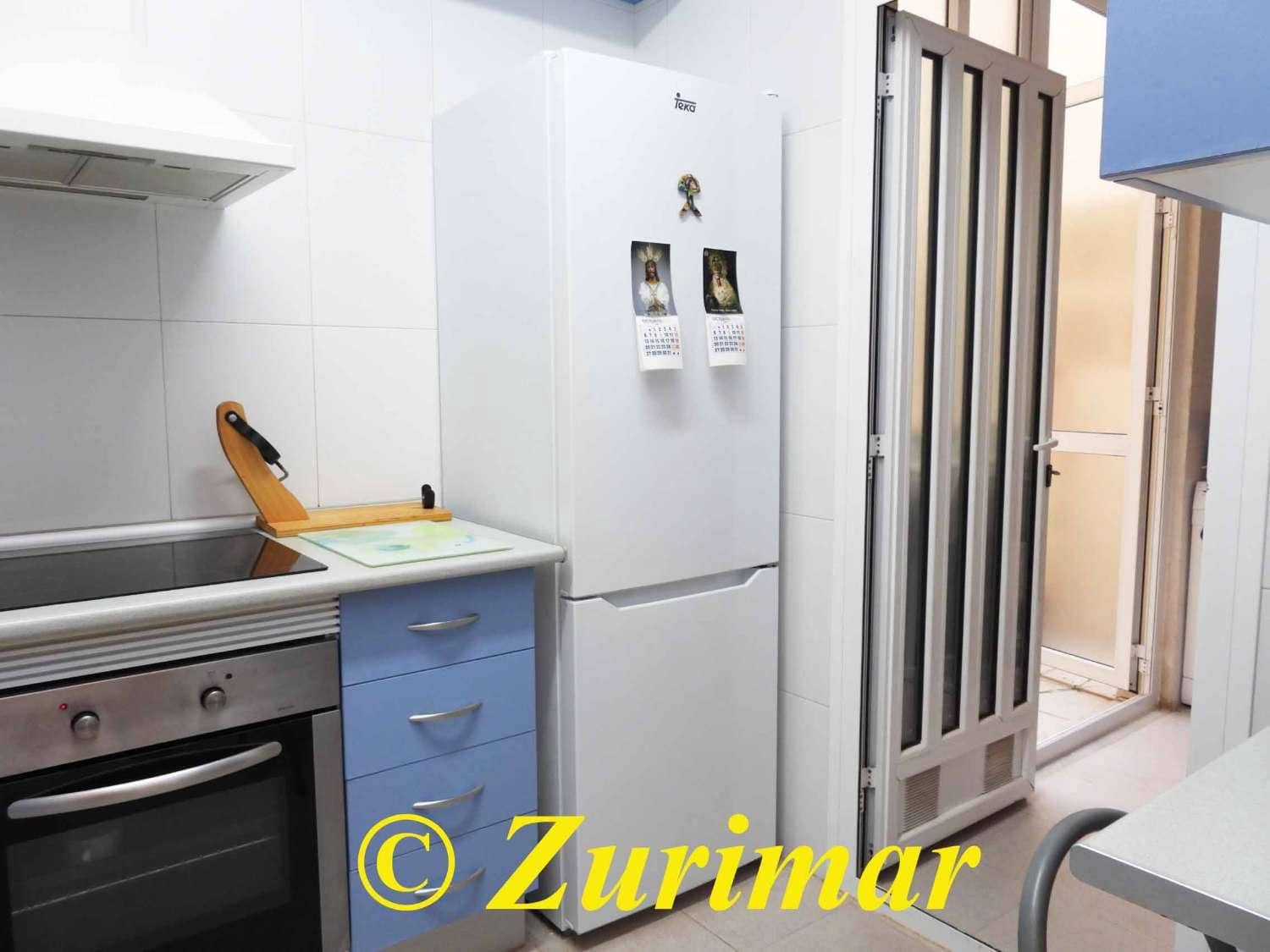 Apartamento de 1 habitación en Roquetas de Mar en venta con piscina - 190.000 € (Ref: 9462008)