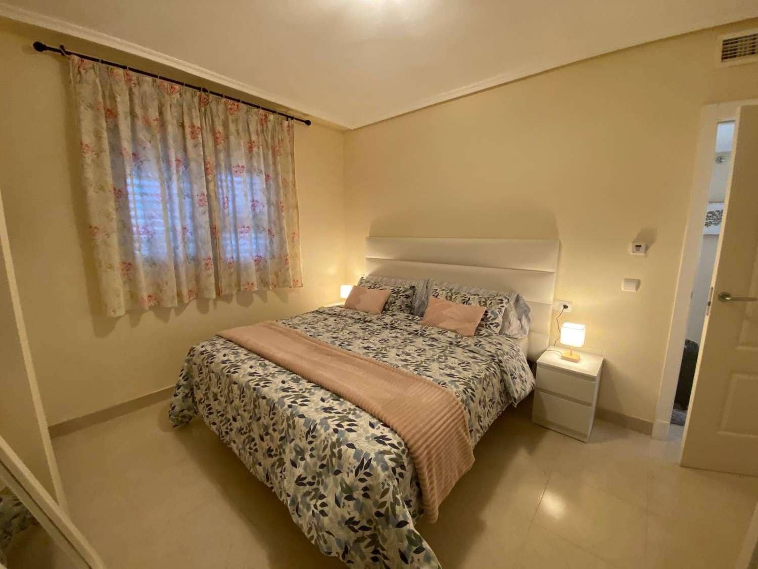 1 bedroom Apartment for sale in Roquetas de Mar with pool - € 170,000 (Ref: 9465571)