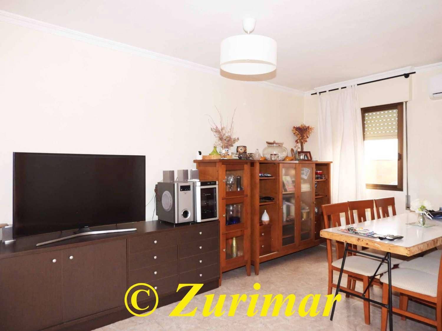 4 slaapkamer Appartement te koop in Roquetas de Mar - € 350.000 (Ref: 9465572)