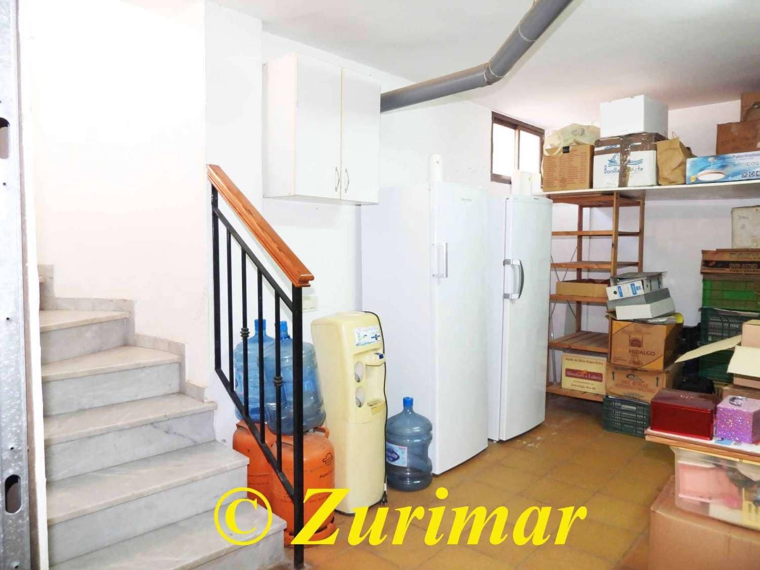 4 slaapkamer Appartement te koop in Roquetas de Mar - € 350.000 (Ref: 9465572)