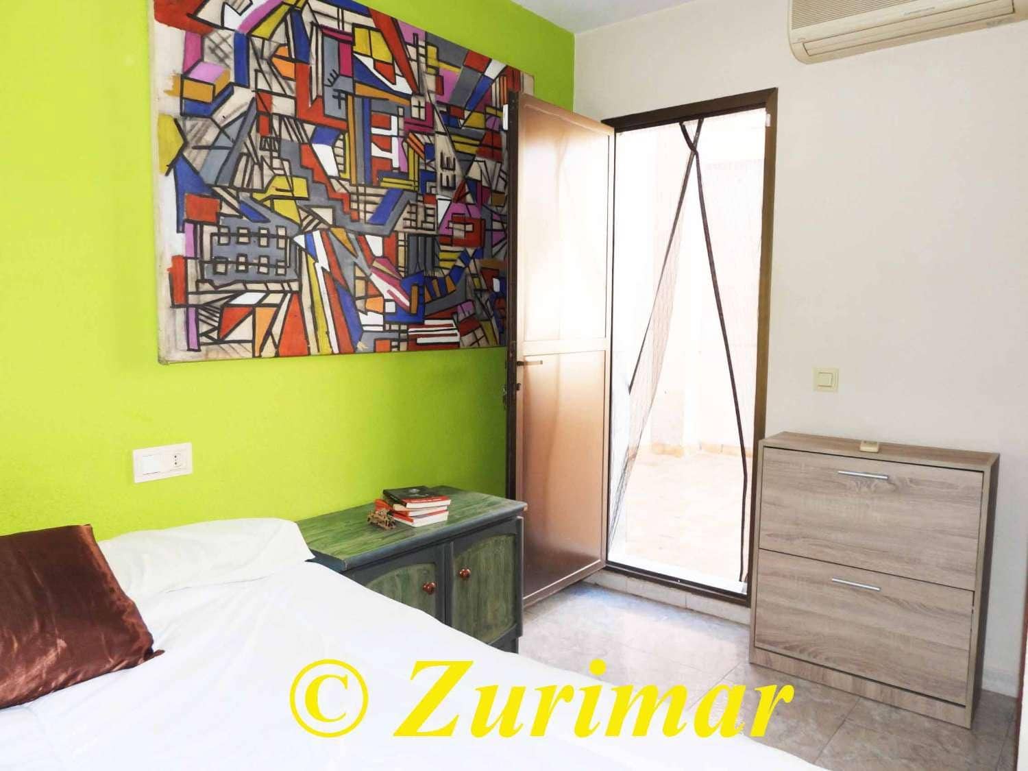 4 slaapkamer Appartement te koop in Roquetas de Mar - € 350.000 (Ref: 9465572)