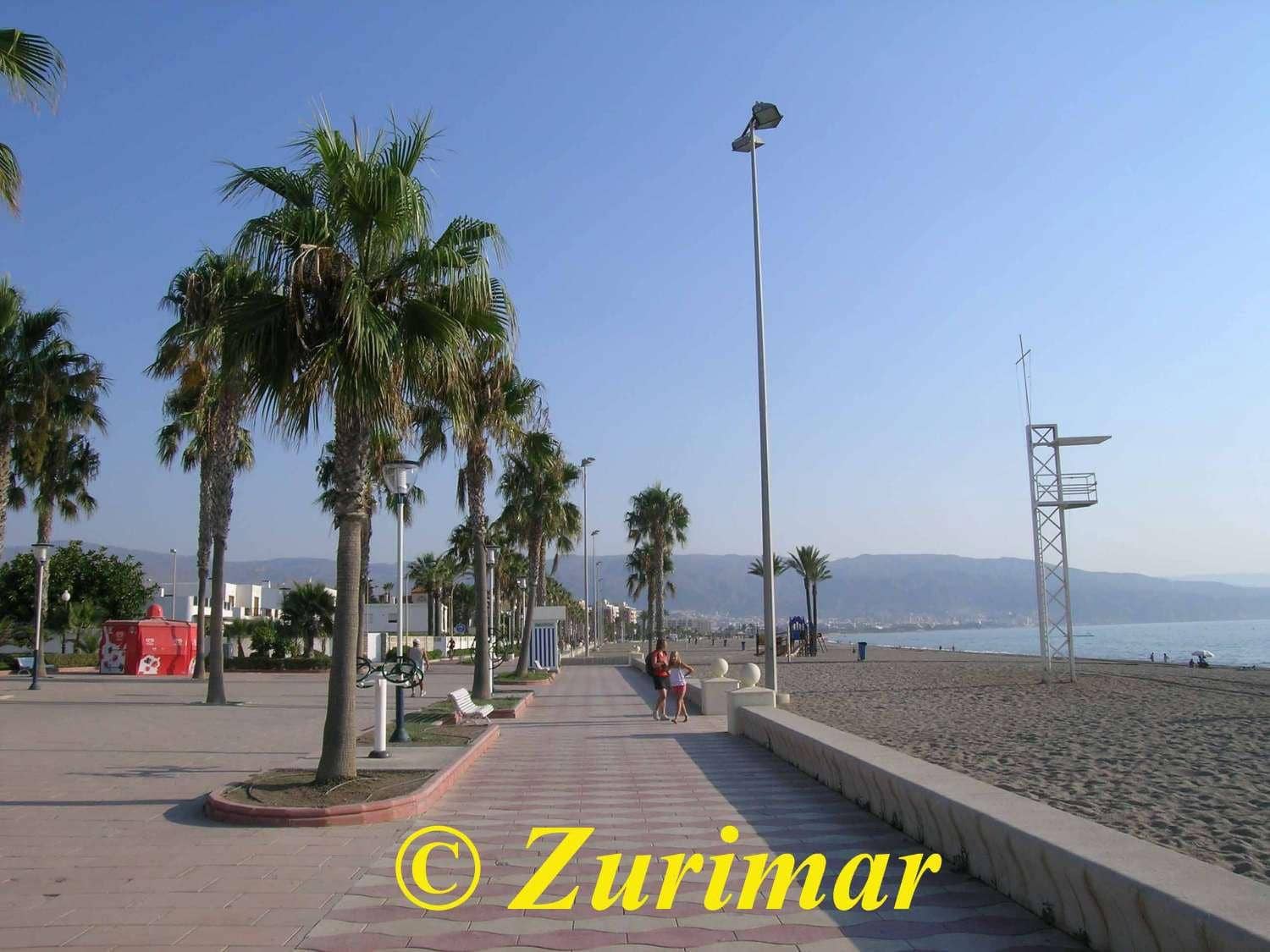 4 slaapkamer Appartement te koop in Roquetas de Mar - € 350.000 (Ref: 9465572)