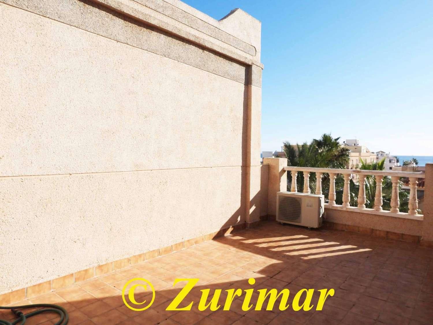 4 bedroom Apartment for sale in Roquetas de Mar with garage - € 350,000 (Ref: 9465572)