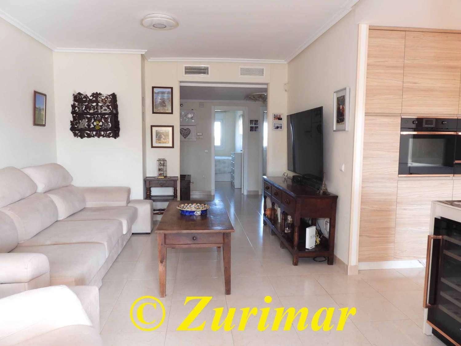 3 makuuhuone Huoneisto myytävänä paikassa Roquetas de Mar mukana uima-altaan 
autotalli - 380 000 € (Ref: 9476039)