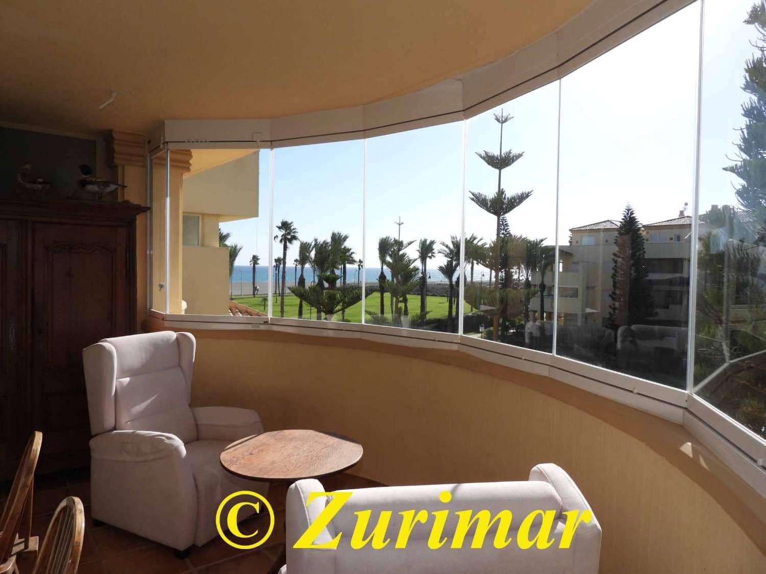 3 makuuhuone Huoneisto myytävänä paikassa Roquetas de Mar mukana uima-altaan 
autotalli - 380 000 € (Ref: 9476039)