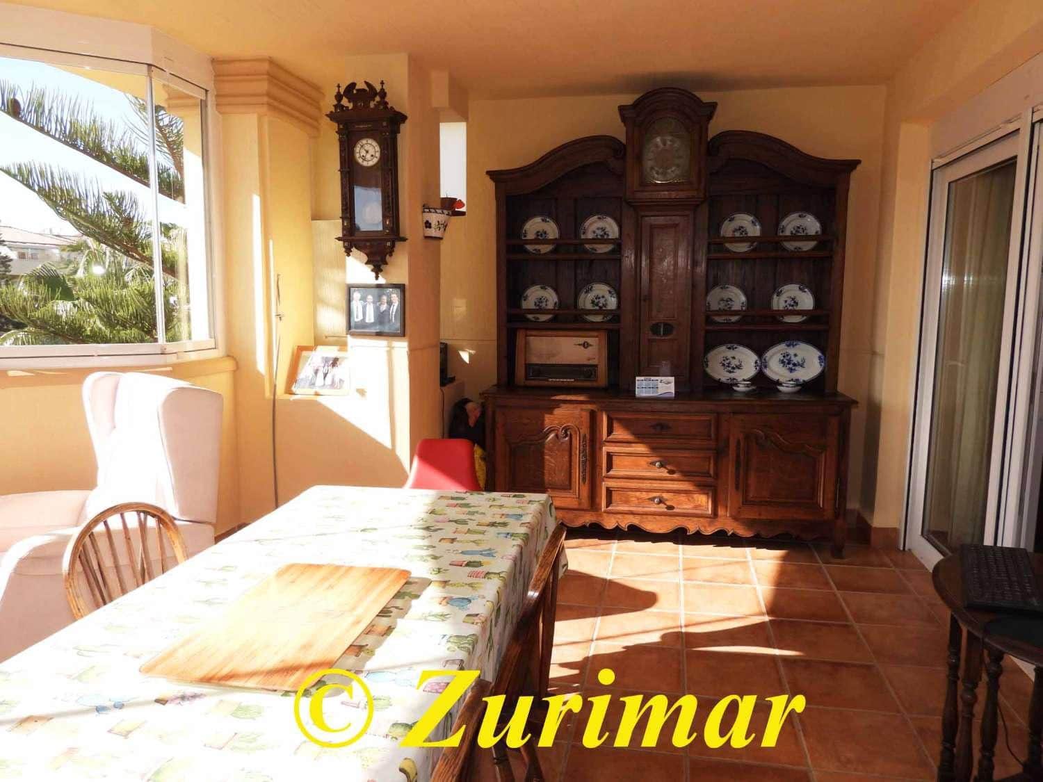 3 makuuhuone Huoneisto myytävänä paikassa Roquetas de Mar mukana uima-altaan 
autotalli - 380 000 € (Ref: 9476039)