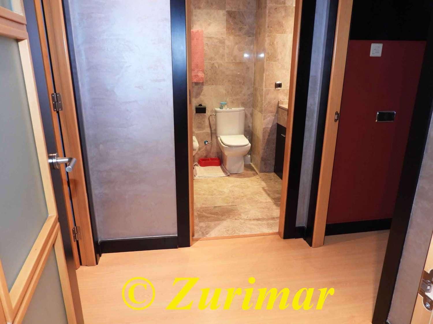 3 makuuhuone Huoneisto myytävänä paikassa Roquetas de Mar mukana uima-altaan - 298 000 € (Ref: 9494526)