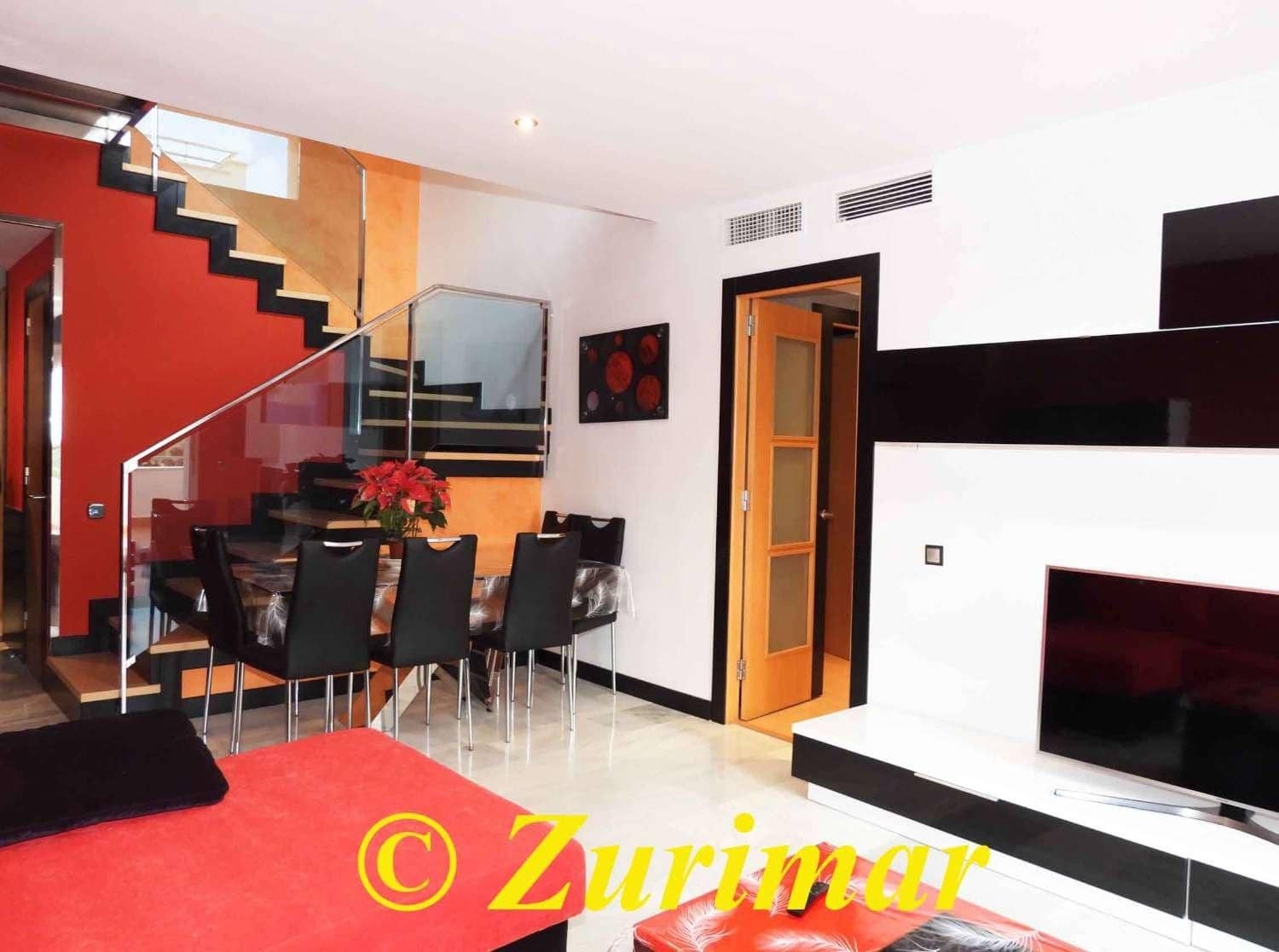 3 makuuhuone Huoneisto myytävänä paikassa Roquetas de Mar mukana uima-altaan - 298 000 € (Ref: 9494526)