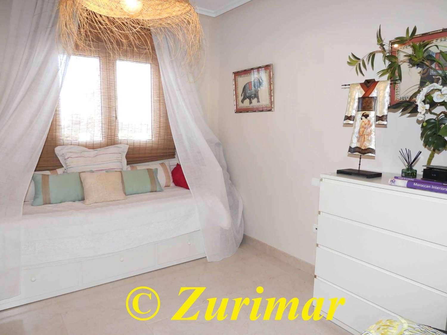 2 soveværelse Lejlighed til salg i Roquetas de Mar med swimmingpool - € 270.000 (Ref: 9524224)