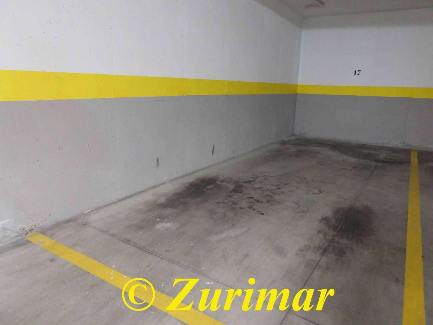 2 bedroom Apartment for sale in Roquetas de Mar with pool garage - € 270,000 (Ref: 9524224)