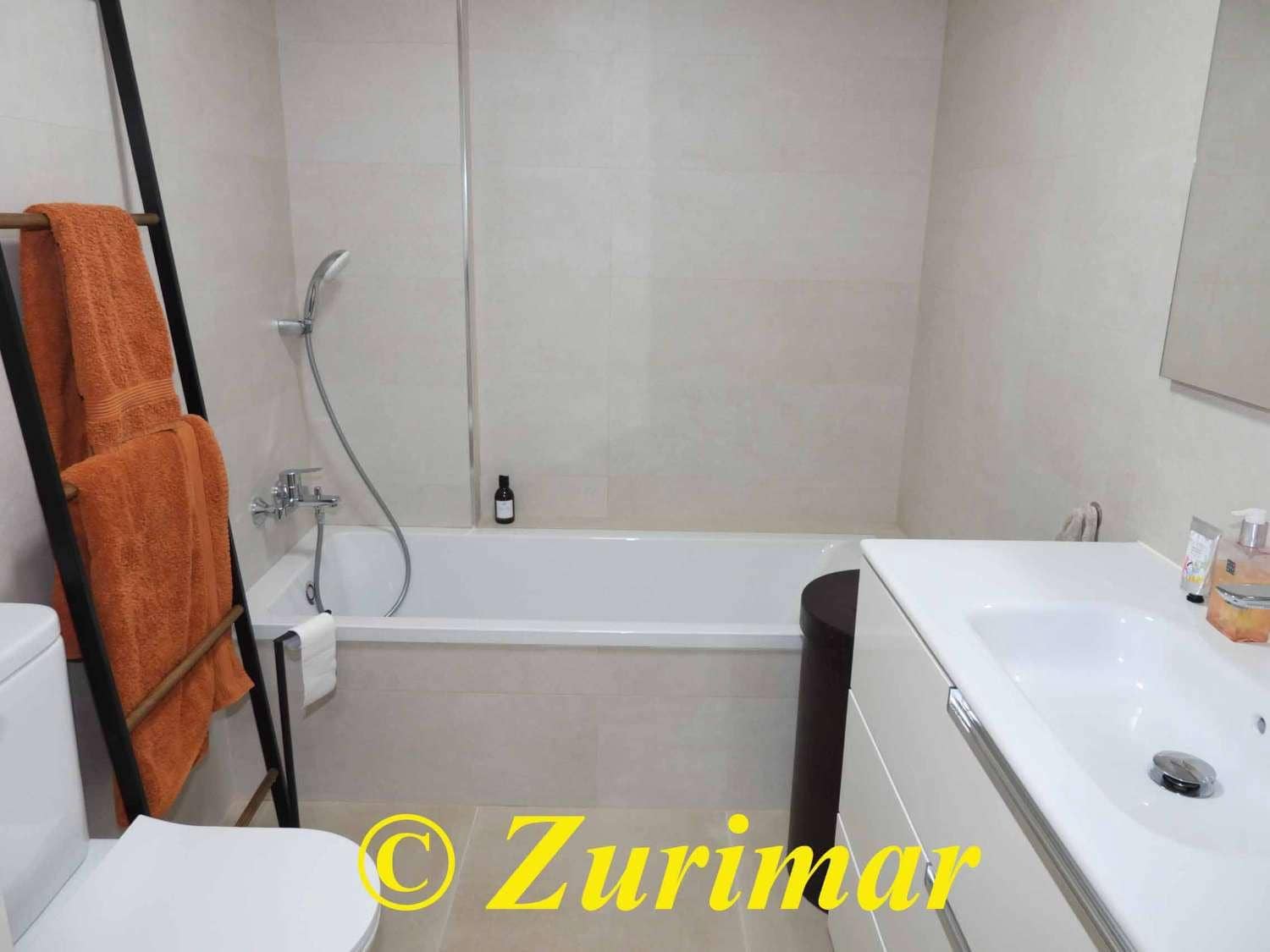 2 soveværelse Lejlighed til salg i Roquetas de Mar med swimmingpool - € 225.000 (Ref: 9551295)