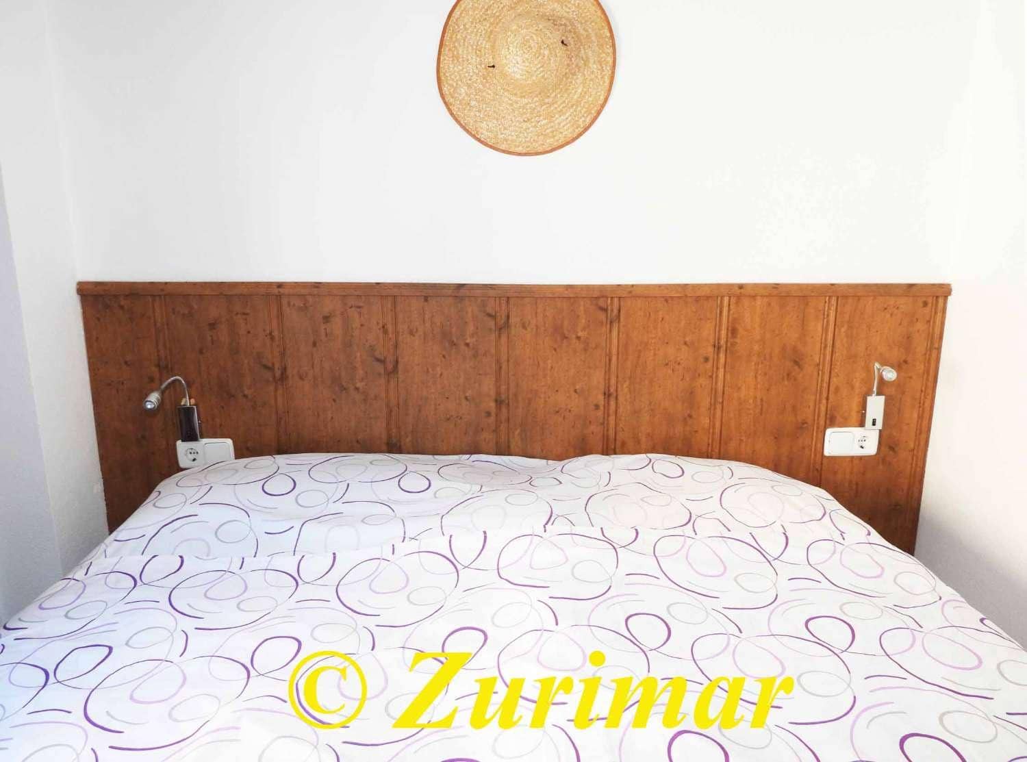 1 chambre Appartement à vendre à Roquetas de Mar avec piscine - 125 000 € (Ref: 9573493)