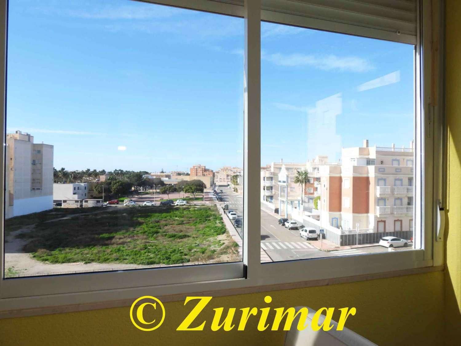 1 chambre Appartement à vendre à Roquetas de Mar avec piscine - 125 000 € (Ref: 9573493)