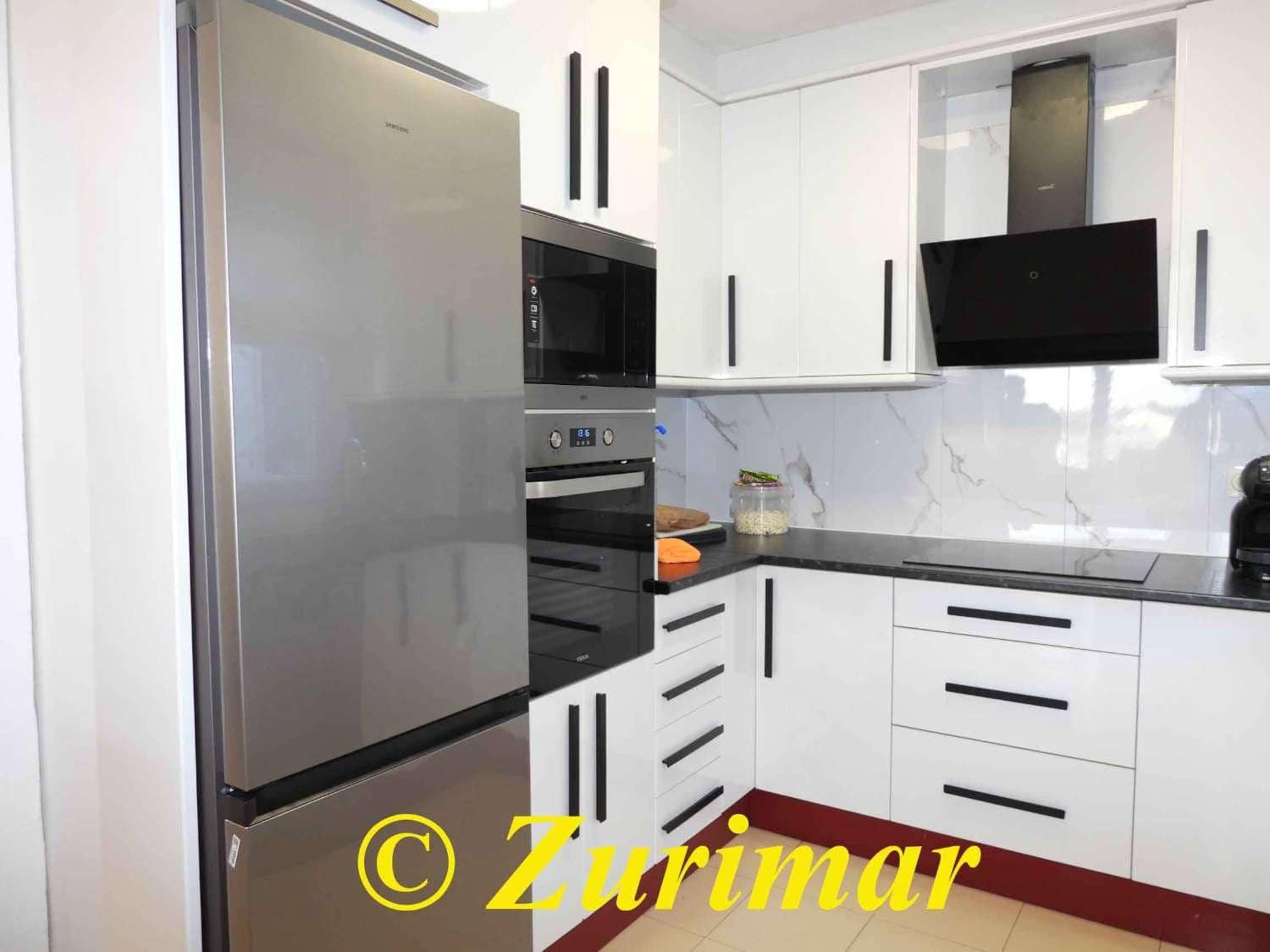 Huoneisto myytävänä paikassa Roquetas de Mar mukana uima-altaan 
autotalli - 269 500 € (Ref: 9629213)