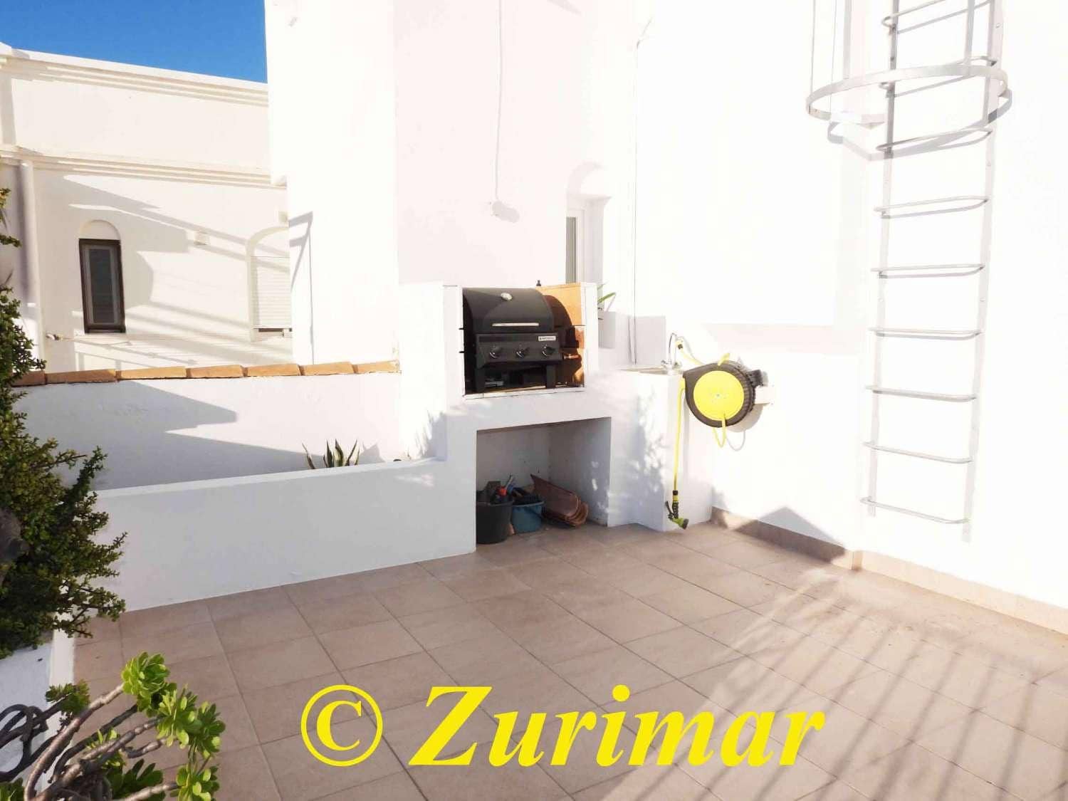 Apartment for sale in Roquetas de Mar with pool garage - € 269,500 (Ref: 9629213)