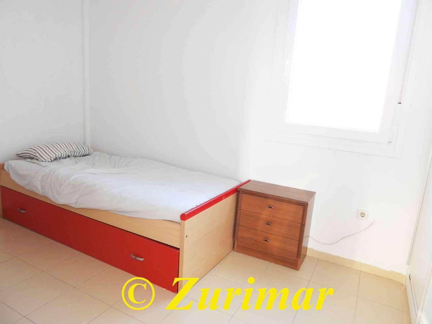 Apartment for sale in Roquetas de Mar with pool garage - € 269,500 (Ref: 9629213)