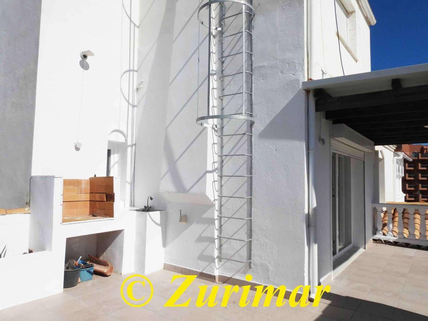 Apartment for sale in Roquetas de Mar with pool garage - € 269,500 (Ref: 9629213)