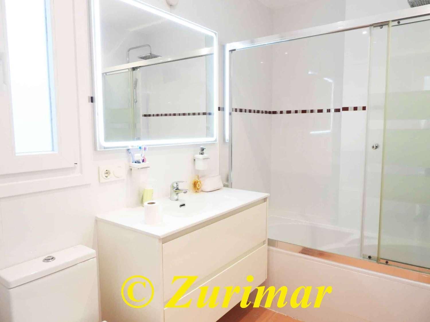 Apartment for sale in Roquetas de Mar with pool garage - € 269,500 (Ref: 9629213)